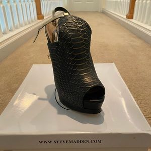Steve Madden Snake Skin Open Toe Heels, 9.5W